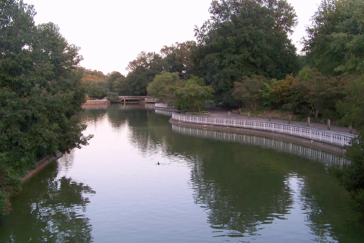 Pullen Park, Raleigh; photograph by Scott Thompson, CC BY 3.0. City context, not a treatment facility or provider endorsement.
